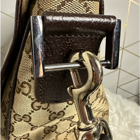 💯Authentic Gucci Canvas Messenger Bag🍀 - Picture 10 of 17